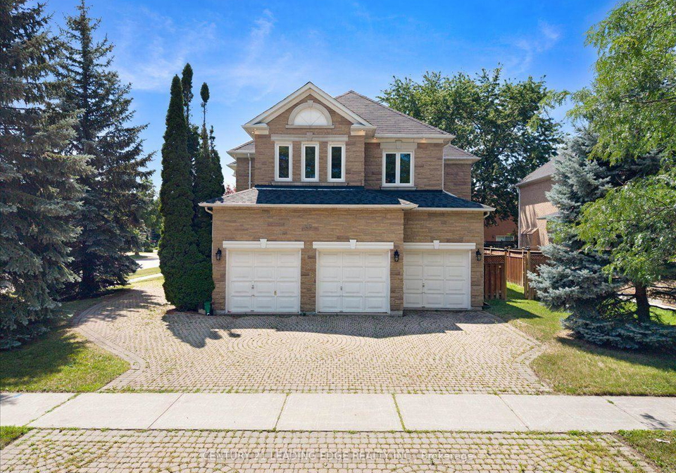 22-fern-avenue-richmond-hill-ontario-n13638596
