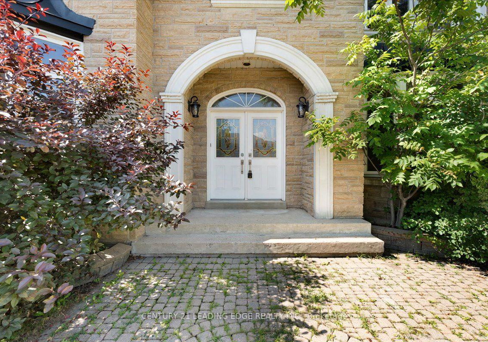 22-fern-avenue-richmond-hill-ontario-n13638596