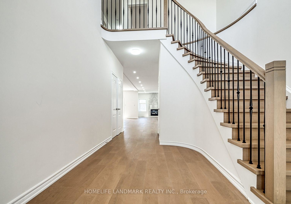 52-chelsea-crescent-bradford-west-gwillimbury-ontario-n13639056