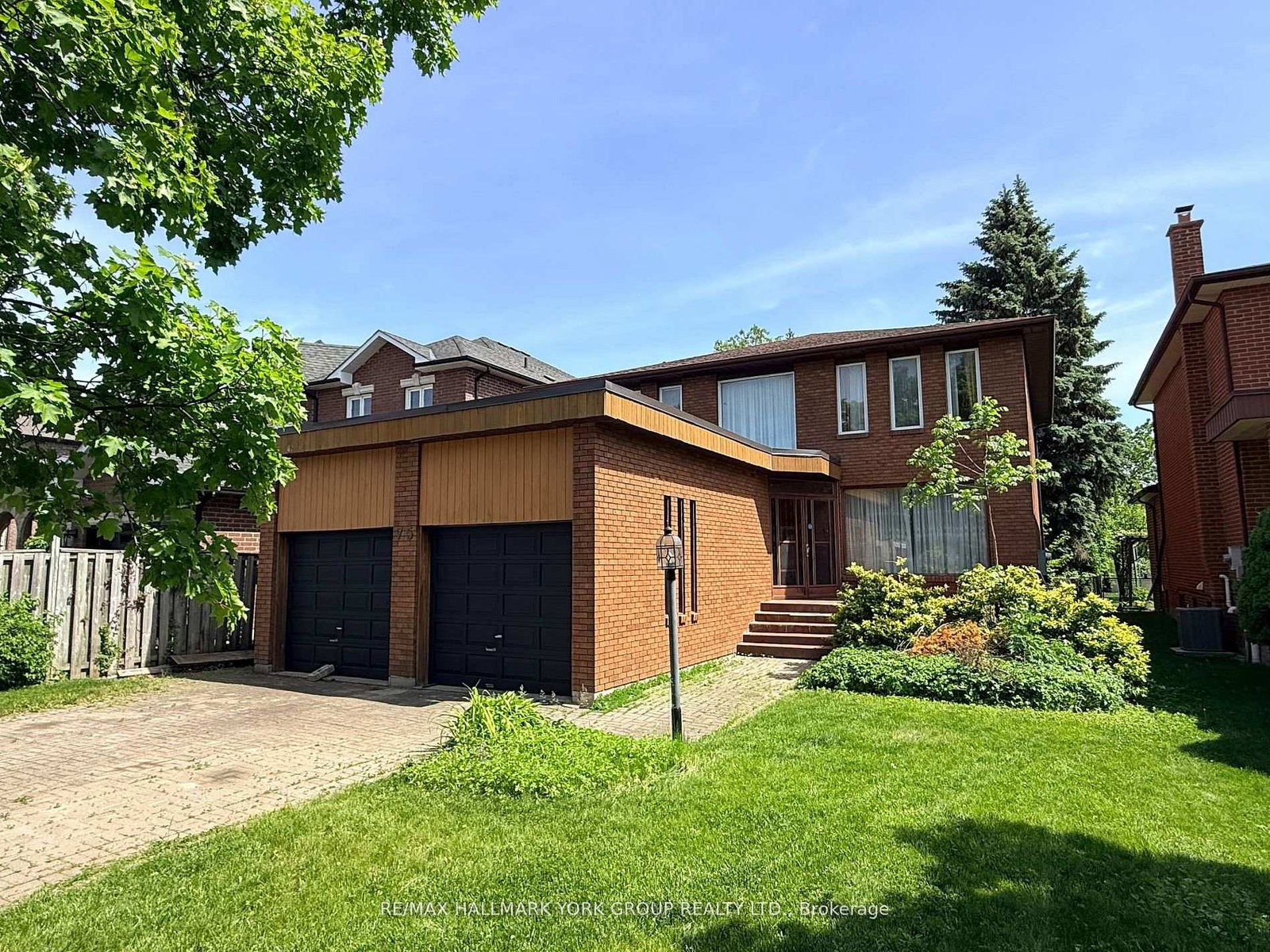 75-spruce-avenue-richmond-hill-ontario-n13640034