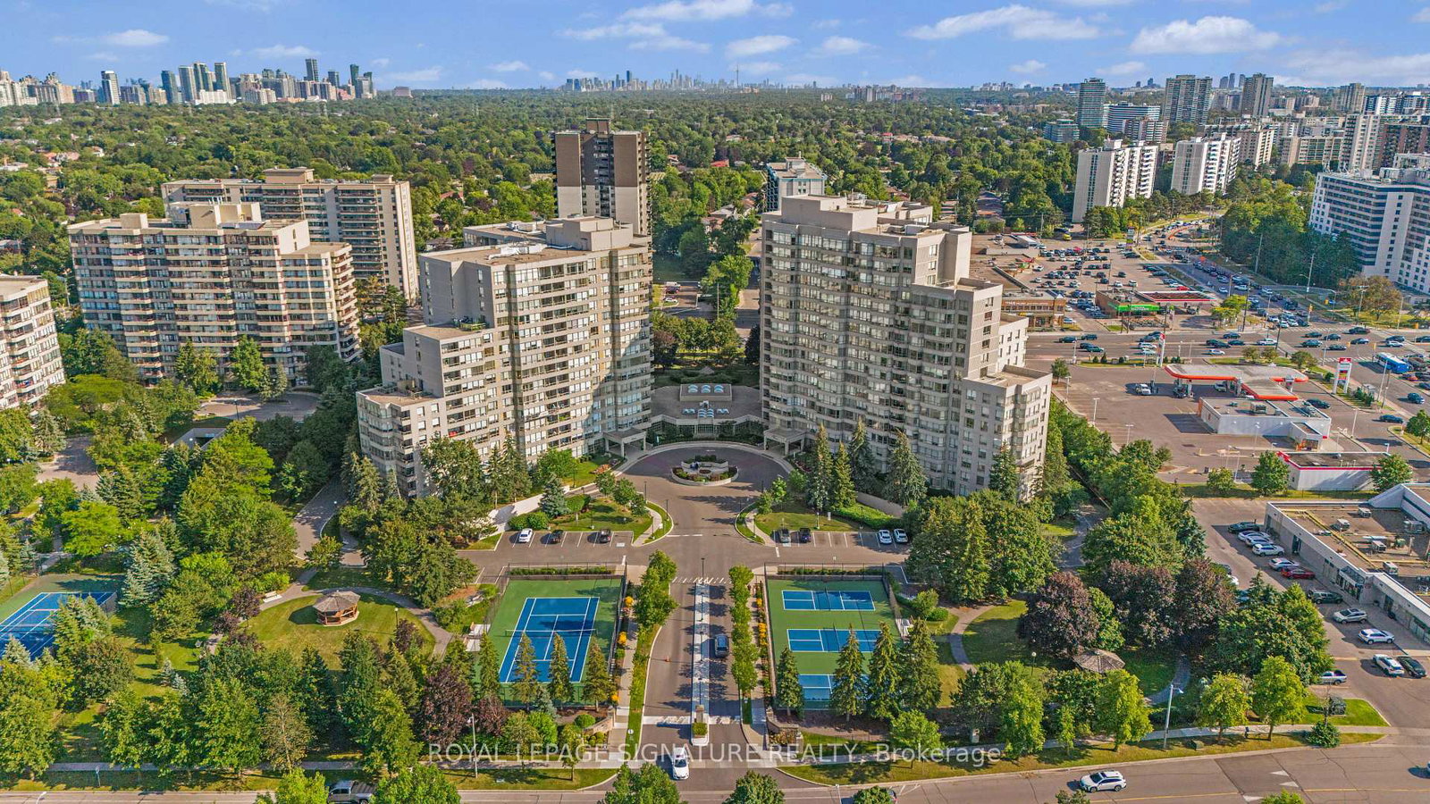 11-townsgate-drive-vaughan-ontario-n13640234
