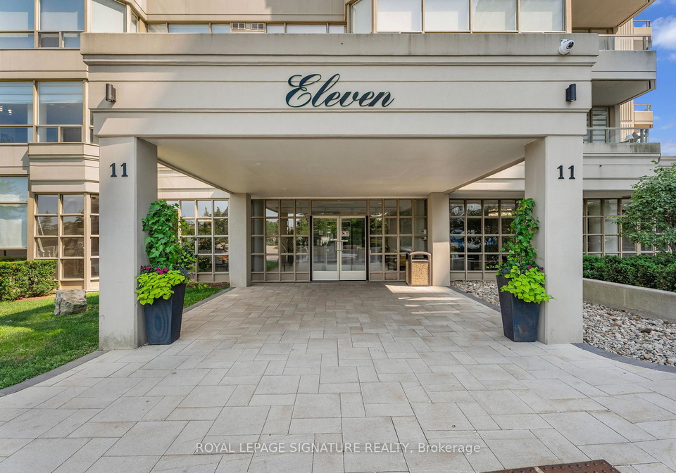 11-townsgate-drive-vaughan-ontario-n13640234