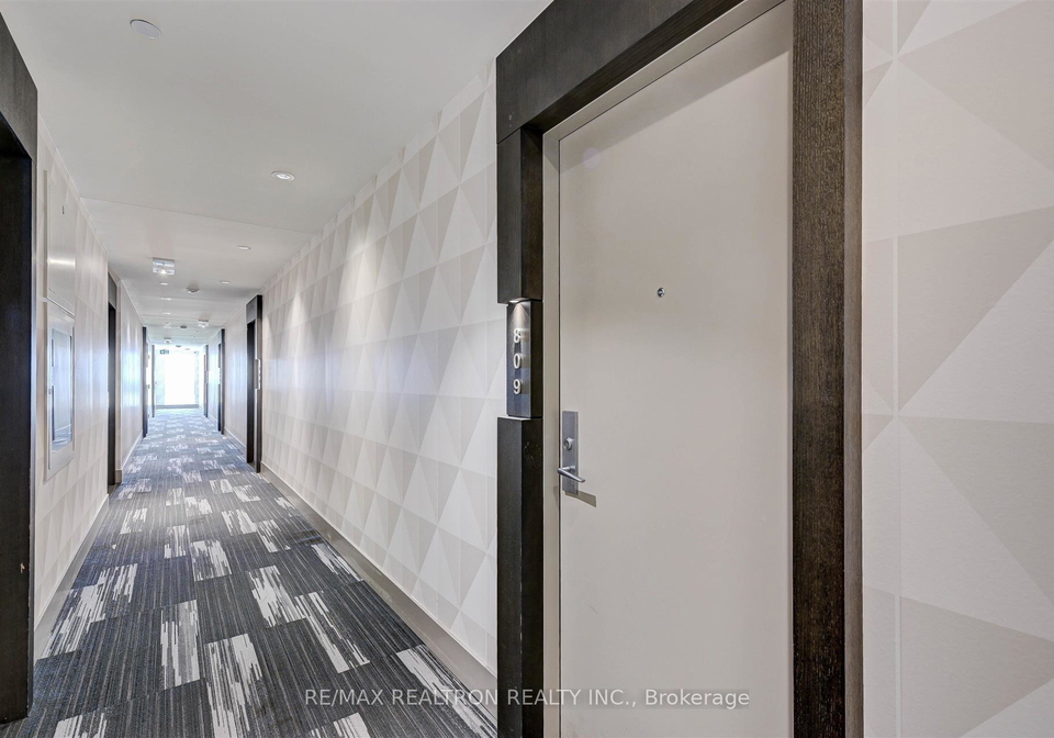 180-enterprise-boulevard-markham-ontario-n13640298