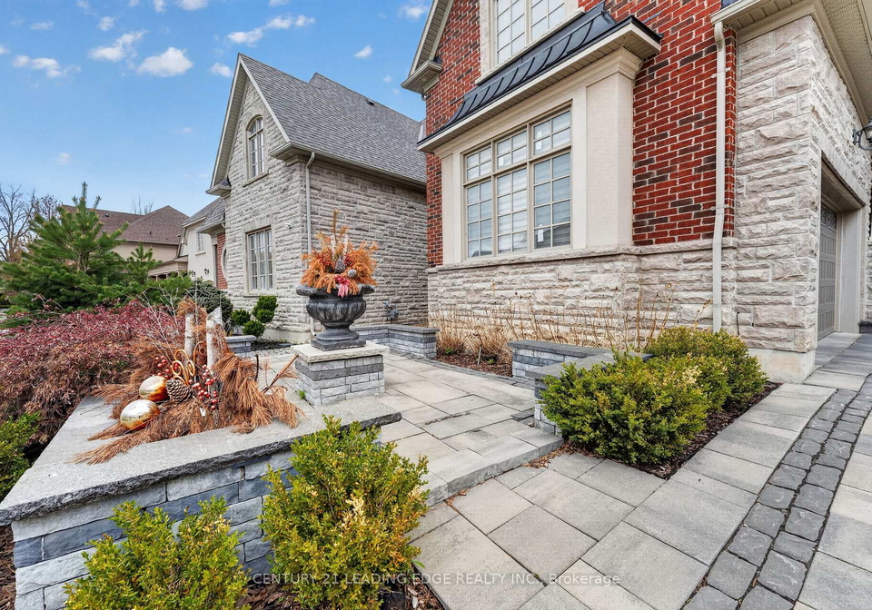 33-stollery-pond-crescent-markham-ontario-n13640484