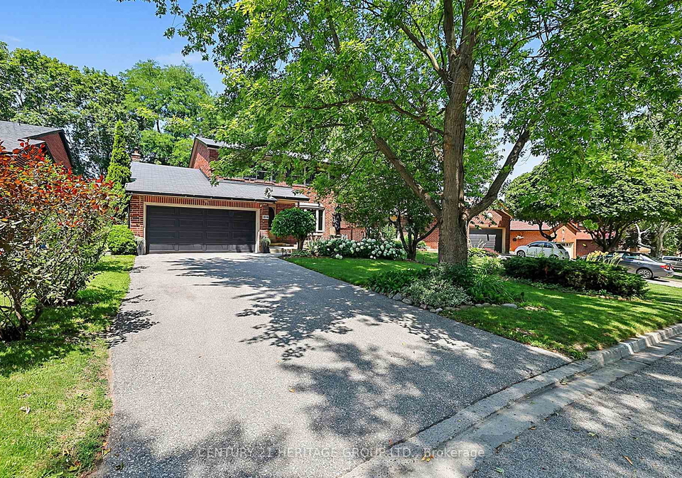 214-lancaster-avenue-newmarket-ontario-n13640904