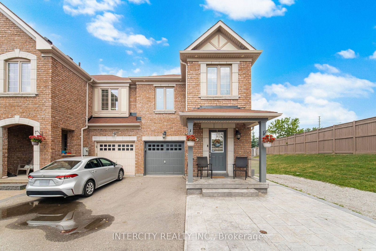 64-coranto-way-vaughan-ontario-n13641286