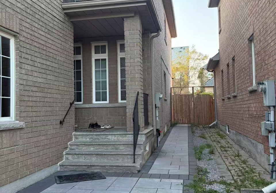 56-golden-oak-avenue-richmond-hill-ontario-n13641610