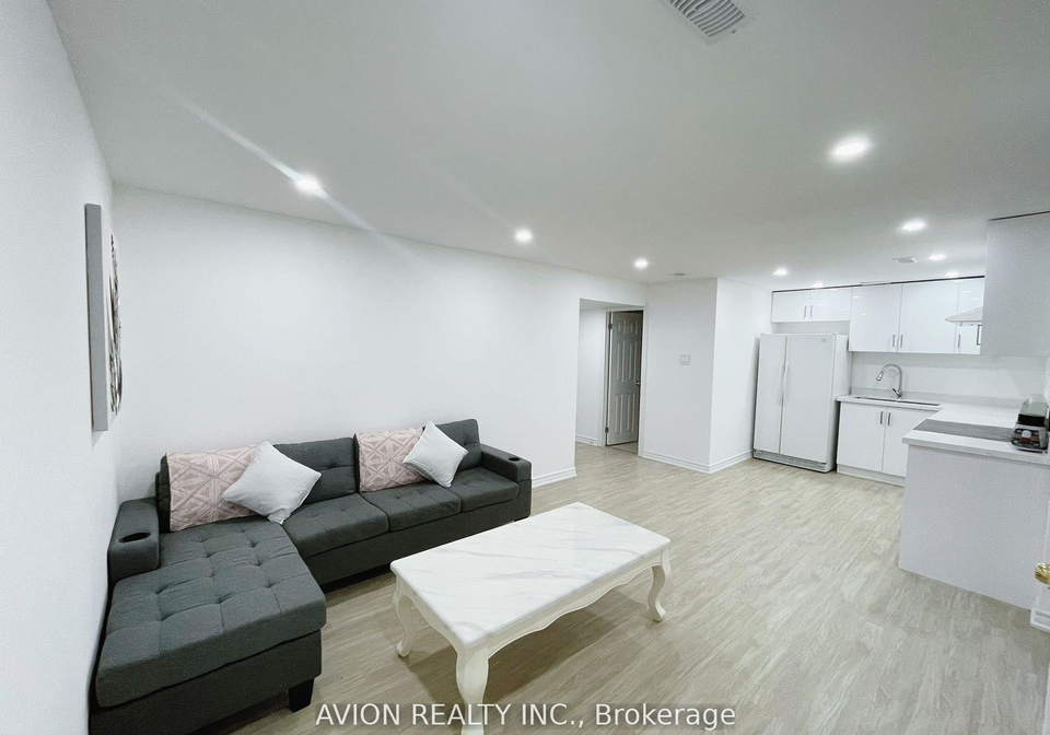 56-golden-oak-avenue-richmond-hill-ontario-n13641610