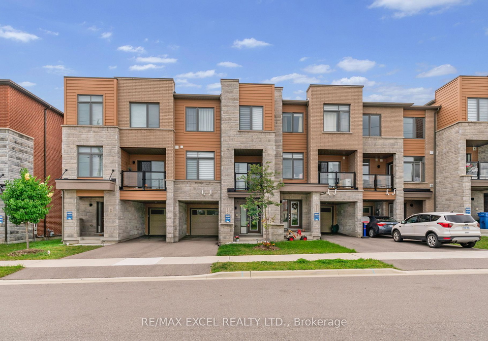 190-vantage-loop-newmarket-ontario-n13641614