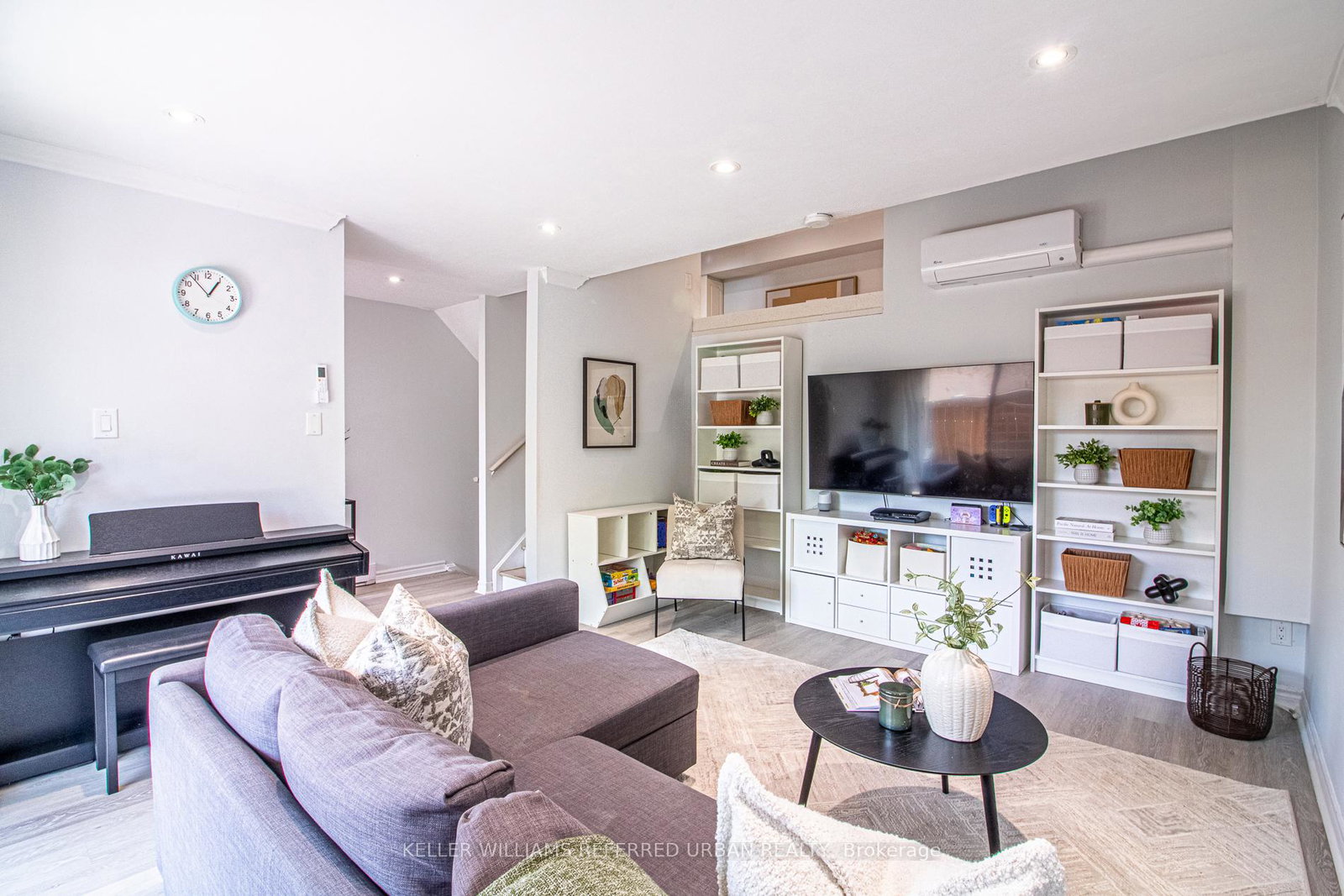 60-springfair-avenue-aurora-ontario-n13642108