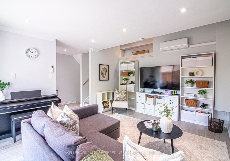 60-springfair-avenue-aurora-ontario-n13642108