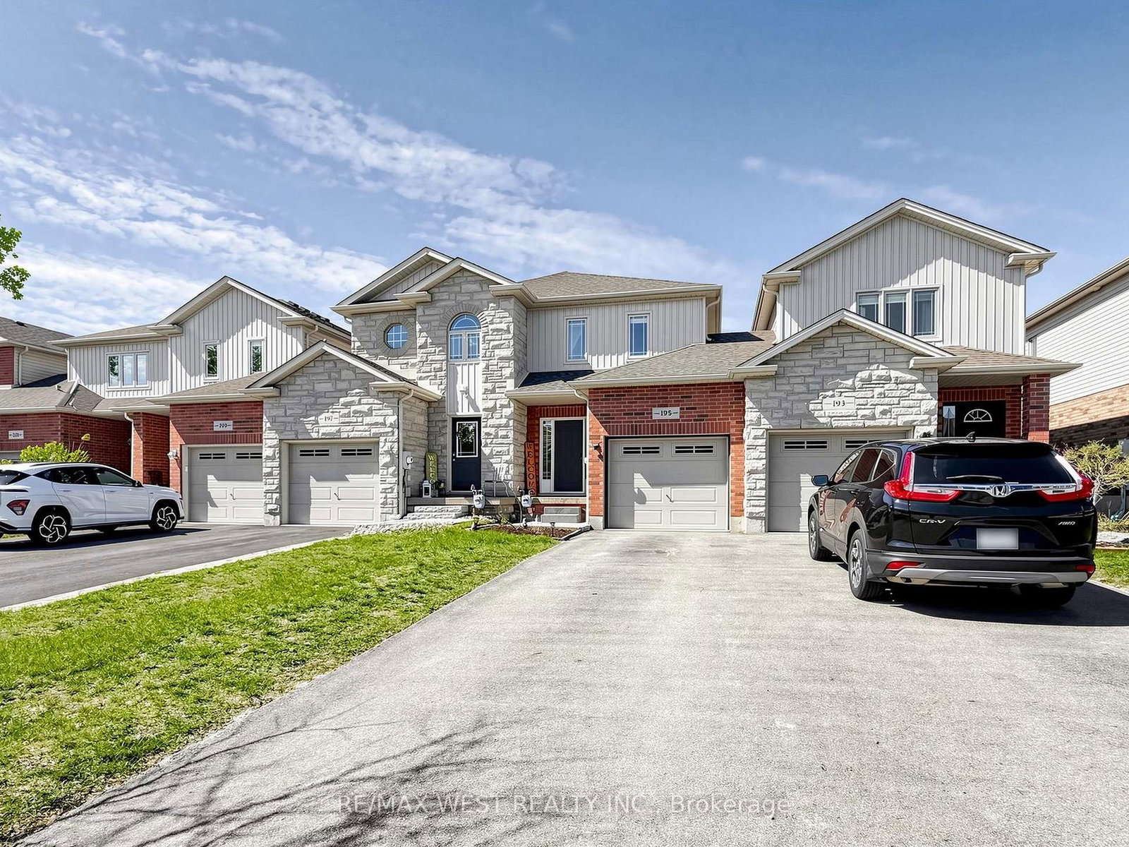 195-banting-crescent-essa-ontario-n13642274