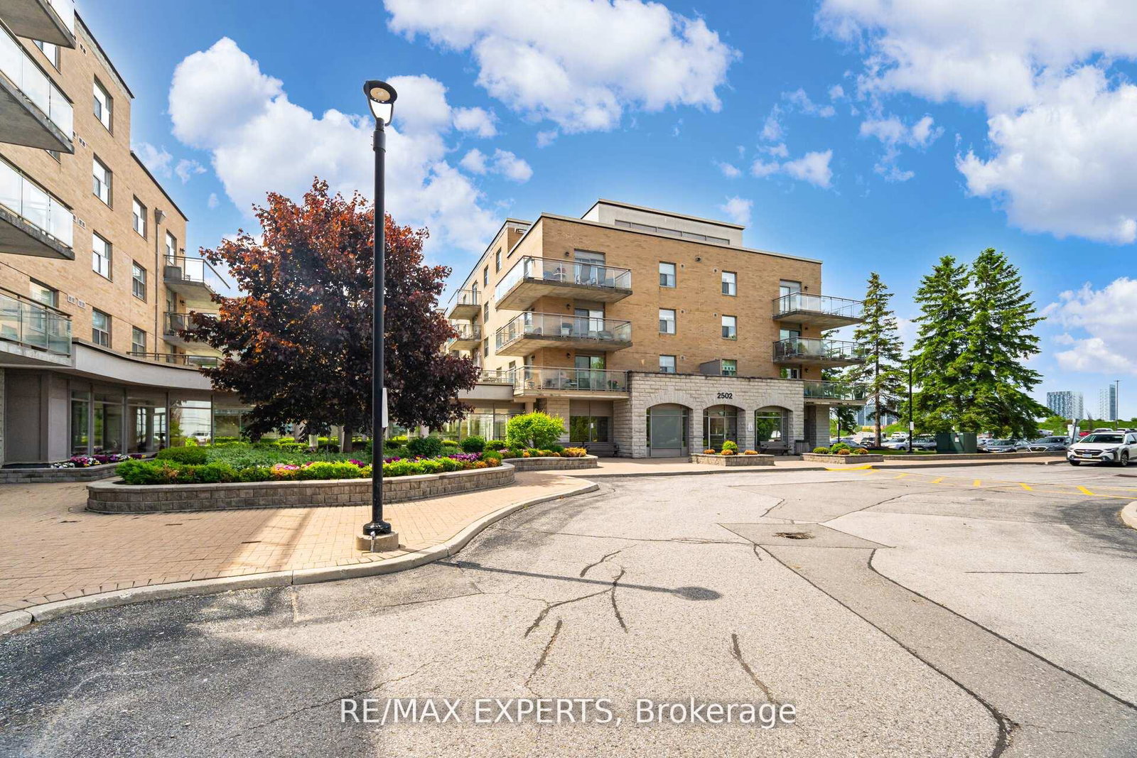 2502-rutherford-road-vaughan-ontario-n13642880