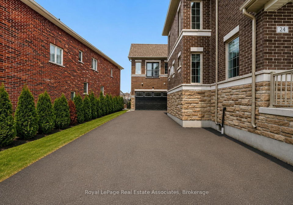 24-burke-street-new-tecumseth-ontario-n13642896