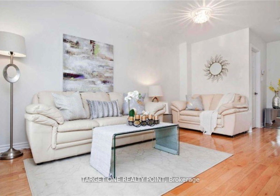 6-moresby-street-richmond-hill-ontario-n13643076