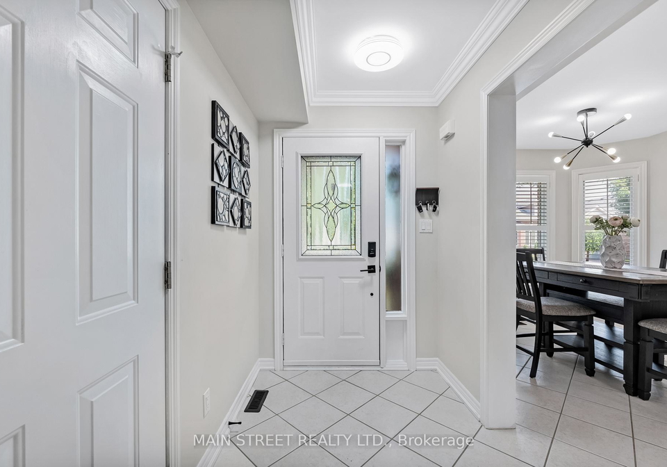40-via-amici-new-tecumseth-ontario-n13643176