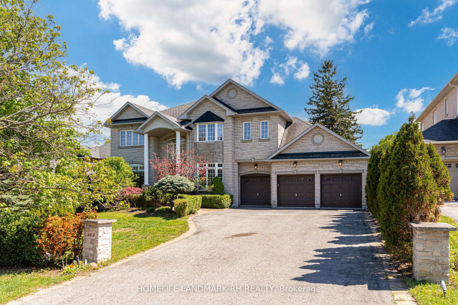 385-kennedy-street-w-aurora-ontario-n13643792