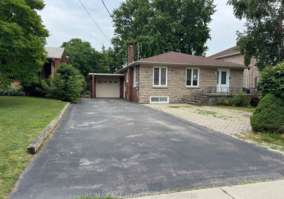 39-oak-avenue-richmond-hill-ontario-n13643840