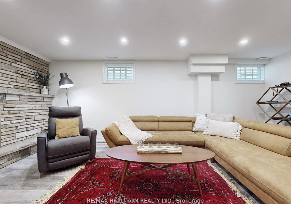 95-beswick-drive-newmarket-ontario-n13644874