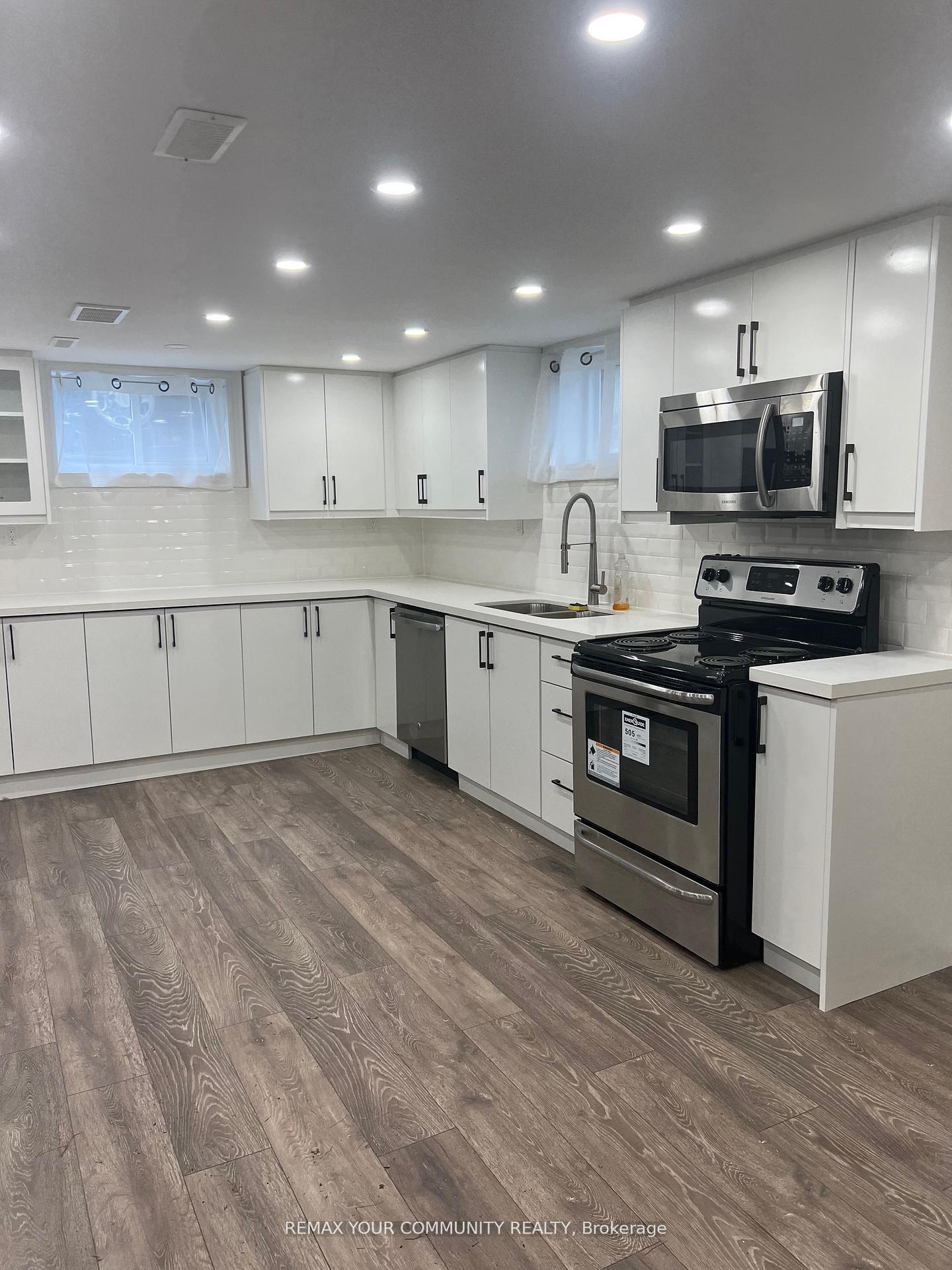 23-irwin-avenue-aurora-ontario-n13645068