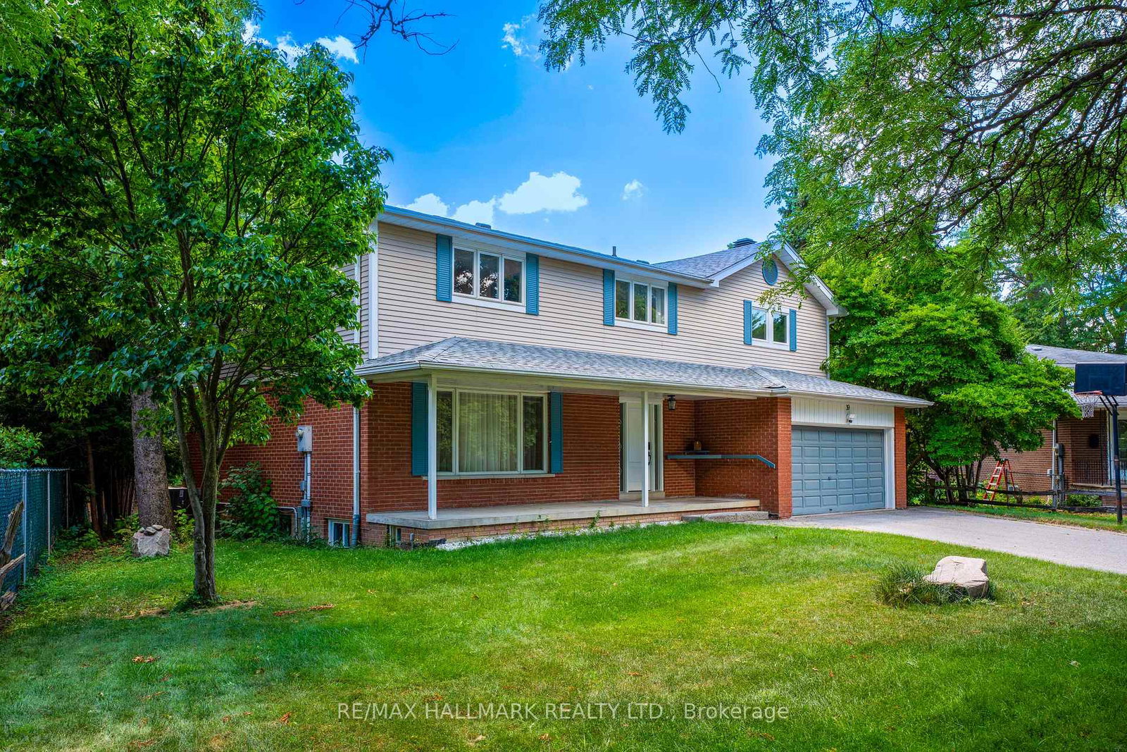 39-sunnywood-crescent-richmond-hill-ontario-n13645308