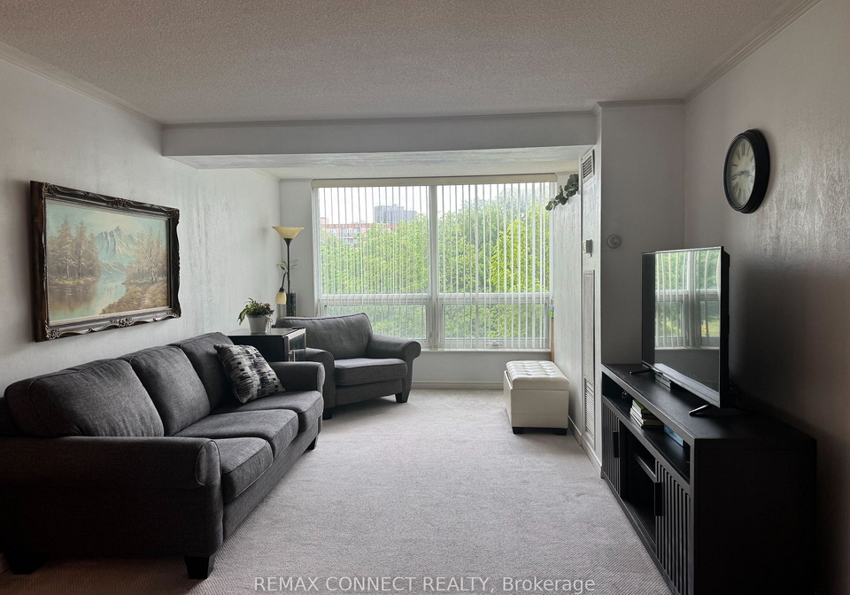 326-major-mackenzie-drive-e-richmond-hill-ontario-n13645344