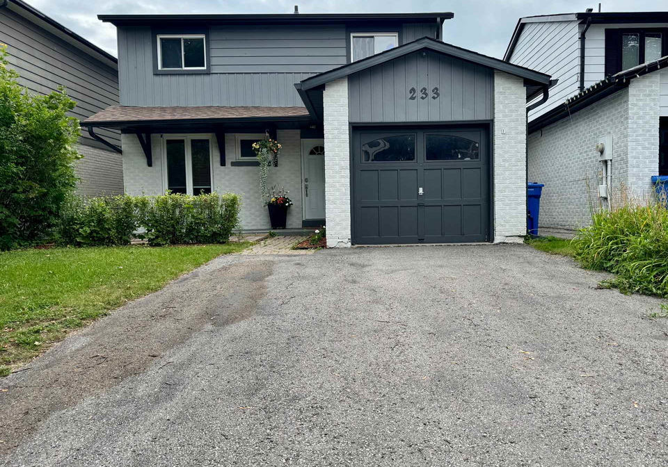 233-thoms-crescent-newmarket-ontario-n13645958