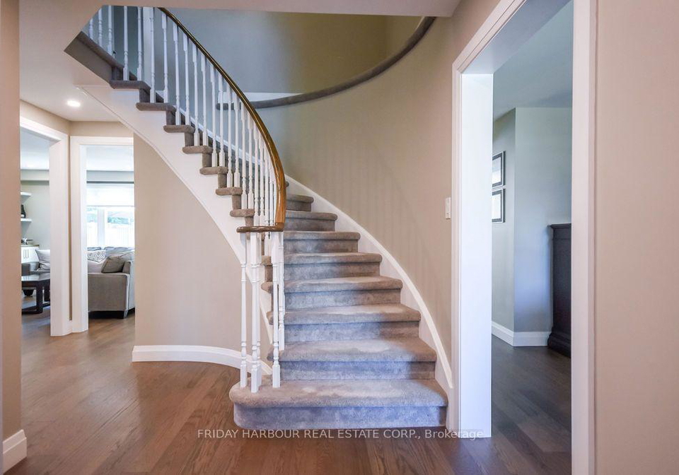 102-colony-trail-boulevard-east-gwillimbury-ontario-n13646386