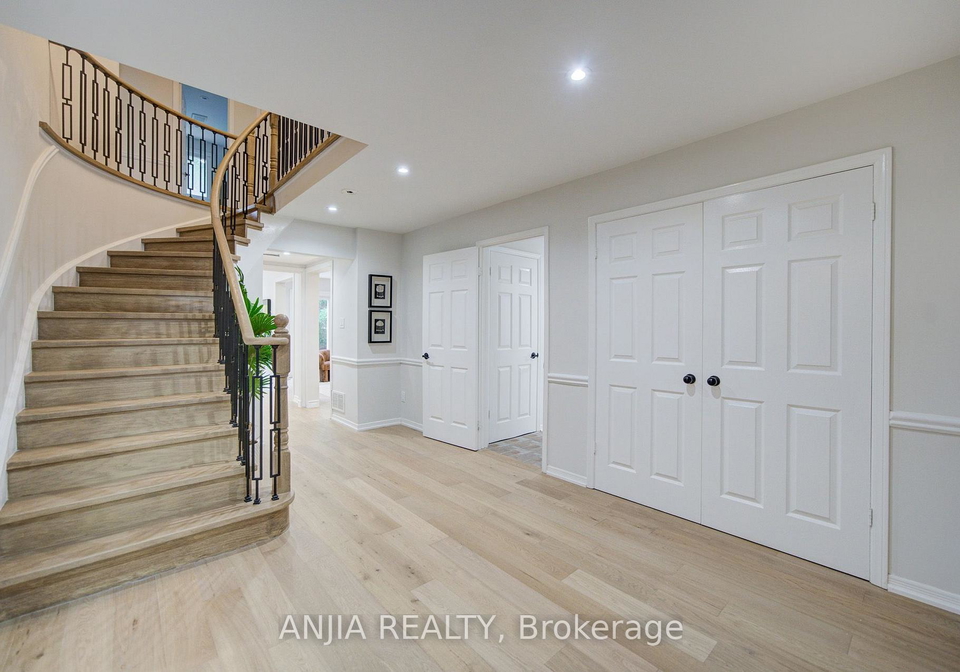 31-spanhouse-crescent-markham-ontario-n13646472