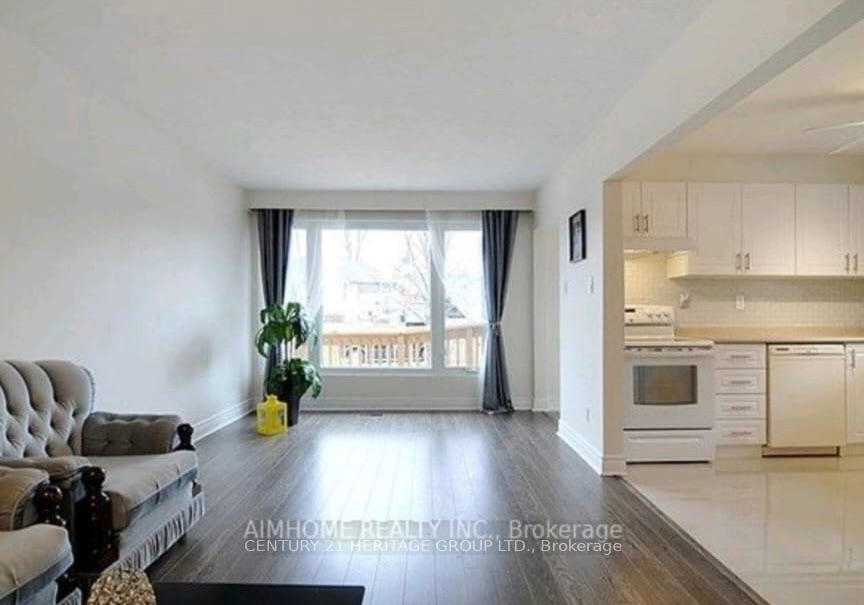 39-lindsay-avenue-newmarket-ontario-n13646550