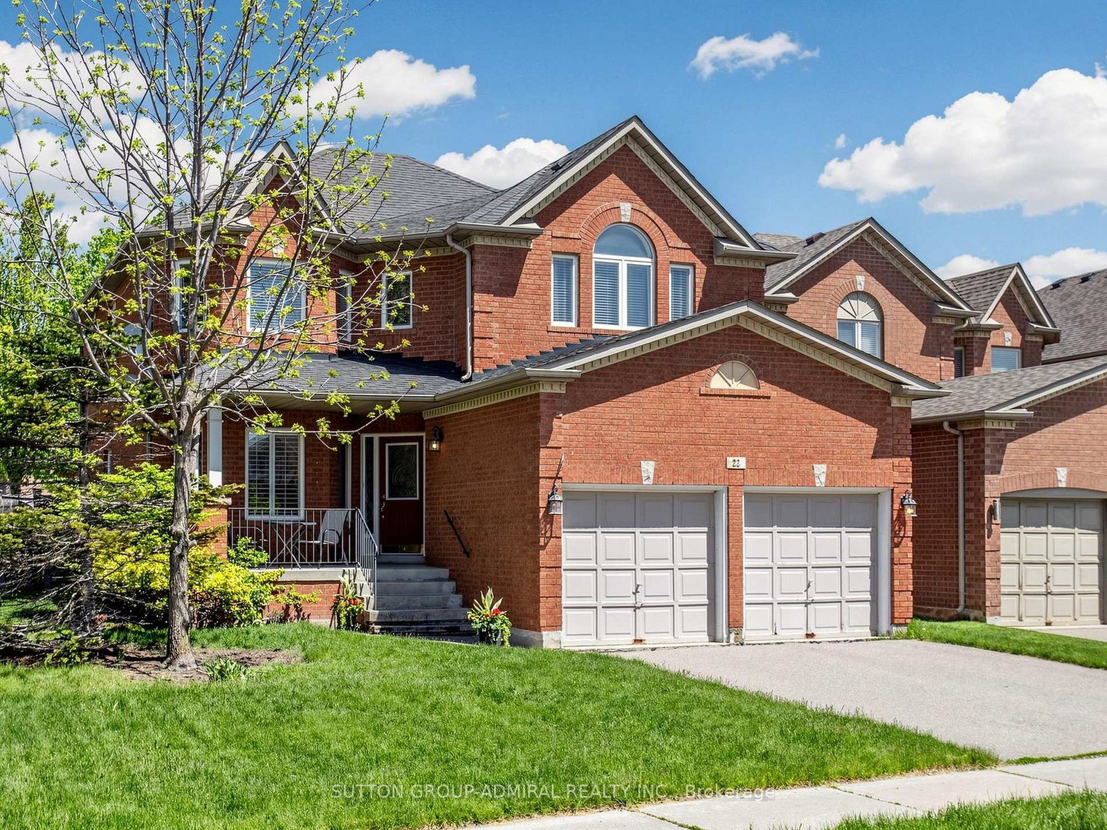 22-canyon-hill-avenue-richmond-hill-ontario-n13646586