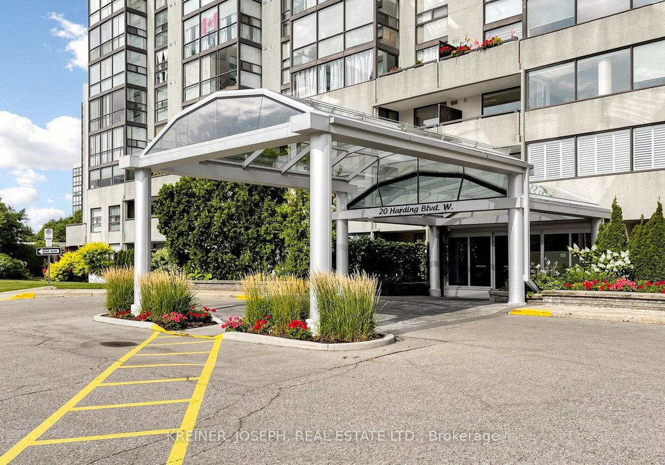 20-harding-boulevard-w-richmond-hill-ontario-n13647124