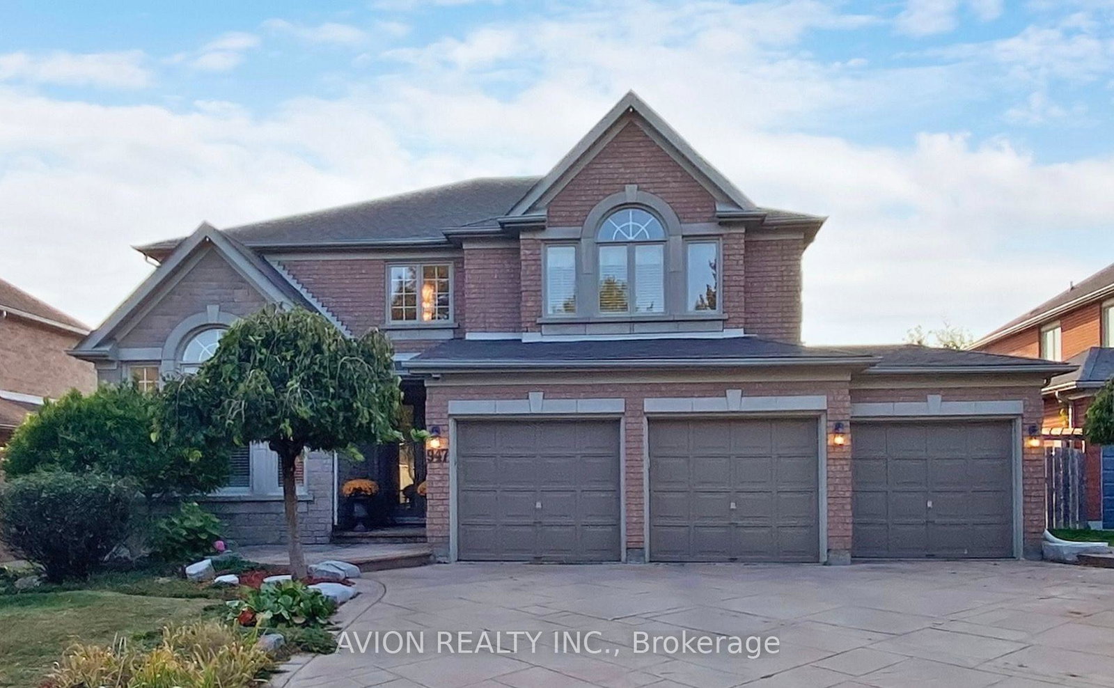 bsmt-947-northern-prospect-crescent-newmarket-ontario-n13647128