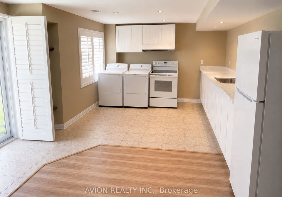 bsmt-947-northern-prospect-crescent-newmarket-ontario-n13647128