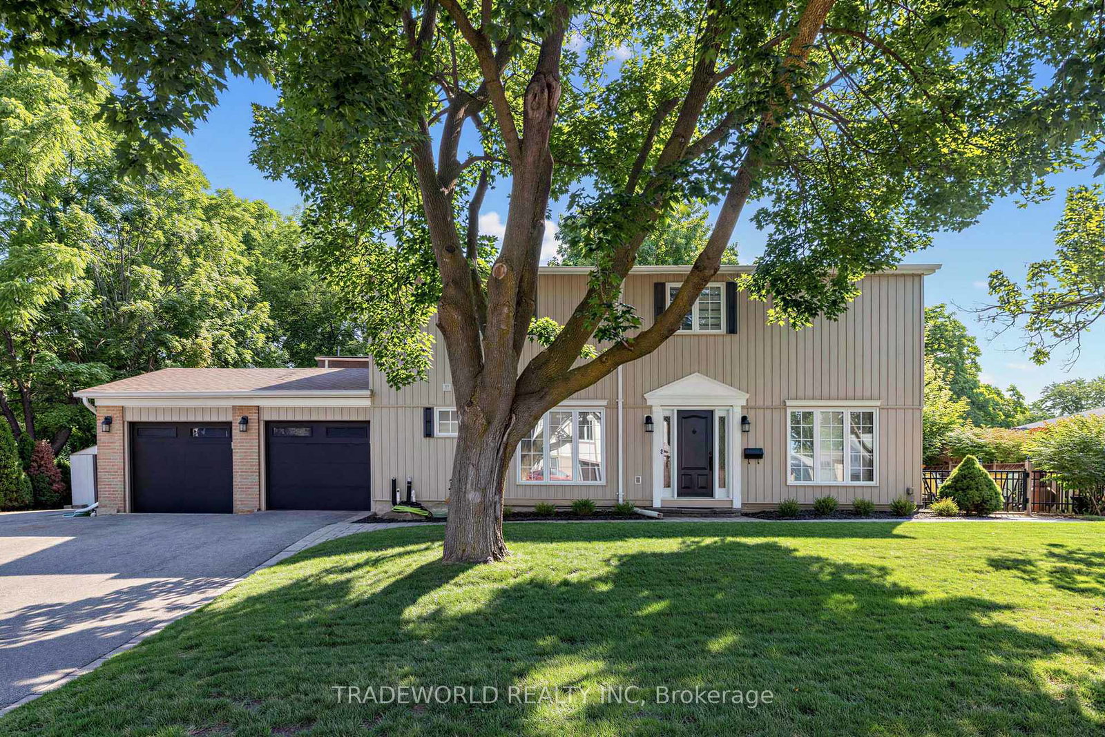 101-meadowbank-road-newmarket-ontario-n13647136