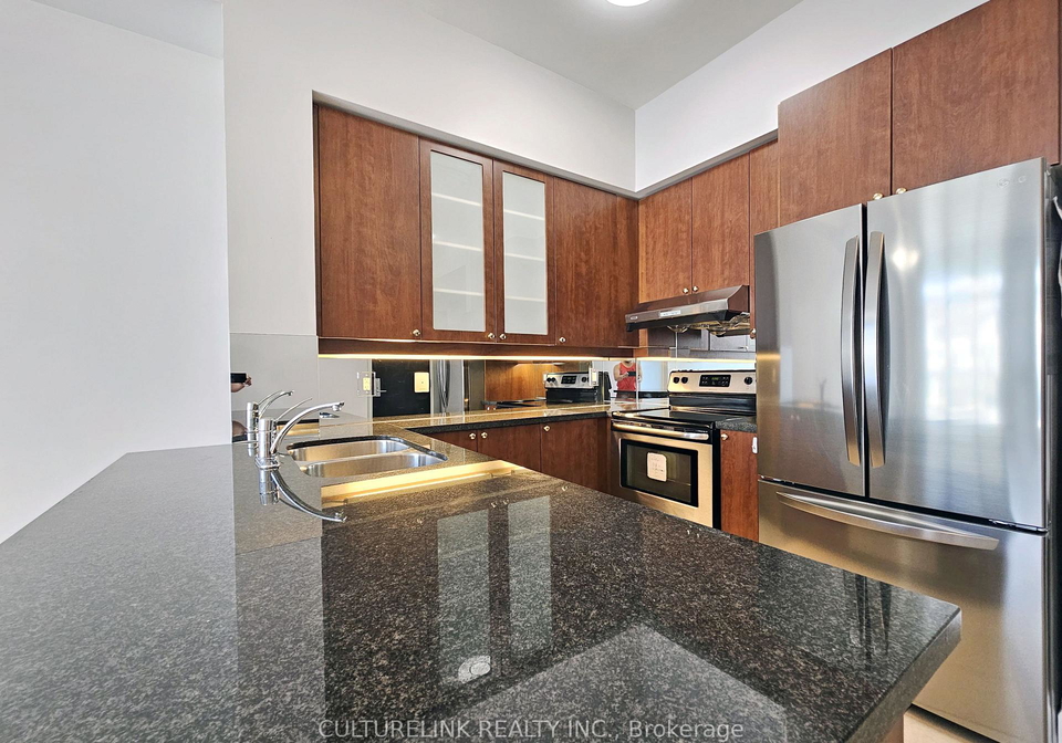 111-upper-duke-crescent-markham-ontario-n13647382