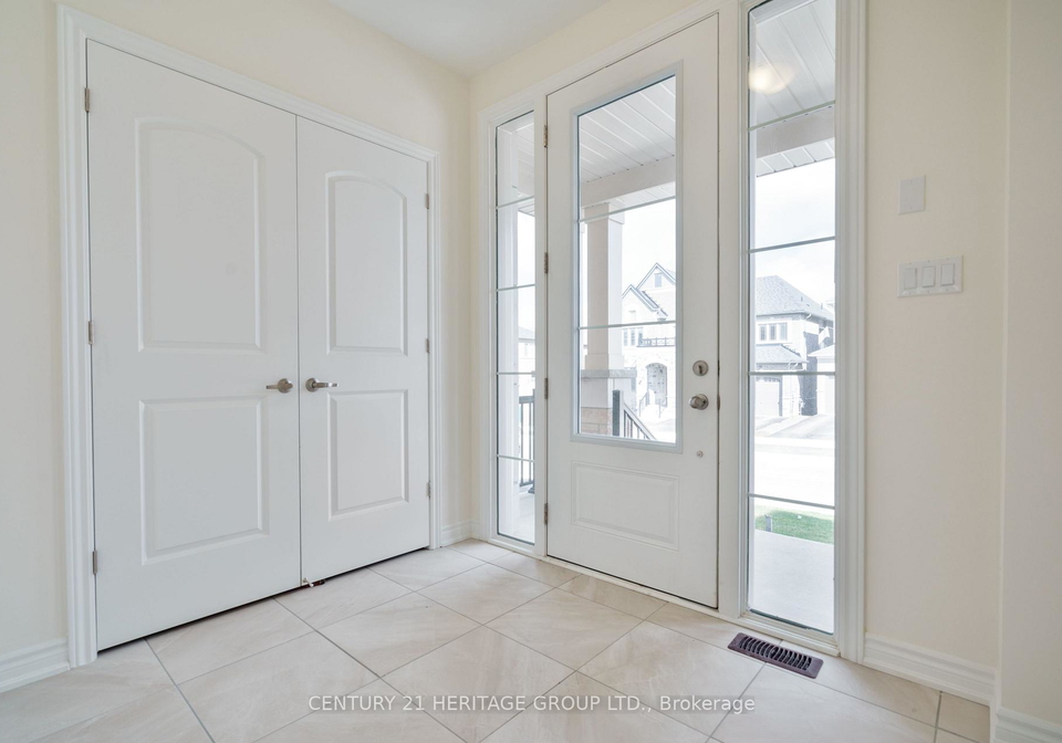 15-kentledge-avenue-east-gwillimbury-ontario-n13647630
