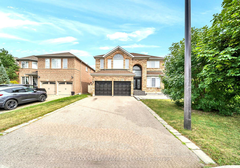 161-julia-valentia-avenue-vaughan-ontario-n13647836