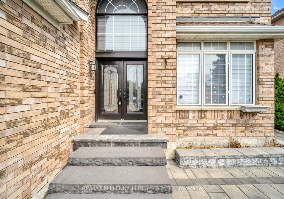 161-julia-valentia-avenue-vaughan-ontario-n13647836