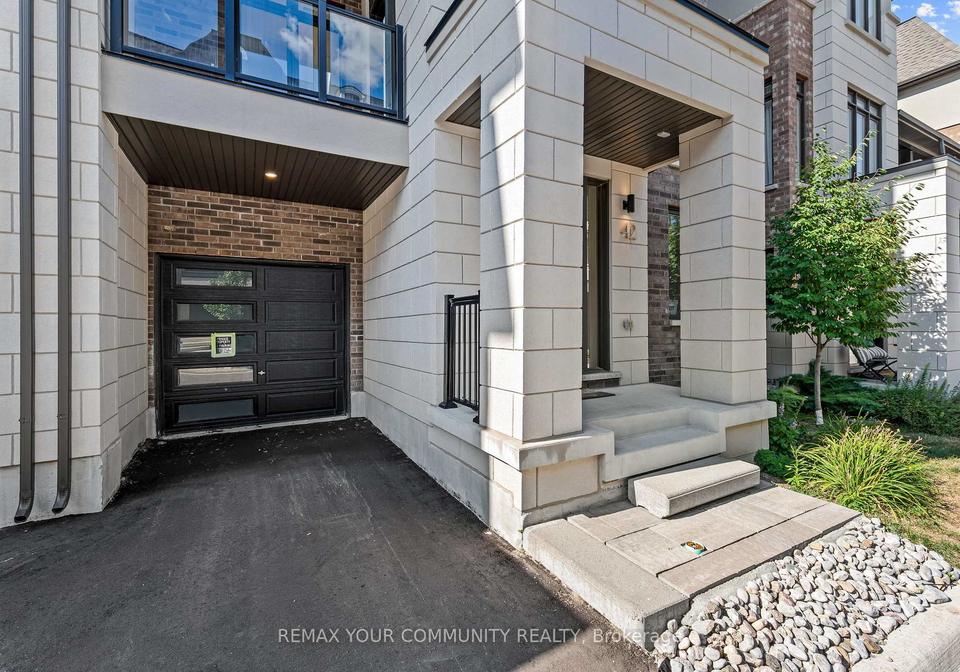 42-globemaster-lane-richmond-hill-ontario-n13647904
