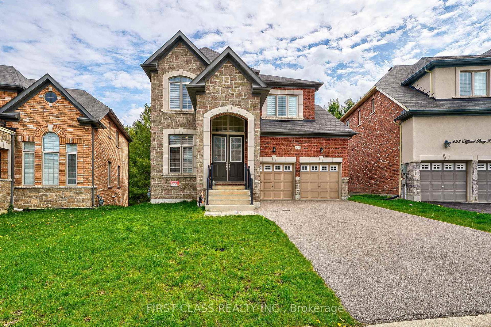 657-clifford-perry-place-newmarket-ontario-n13648376
