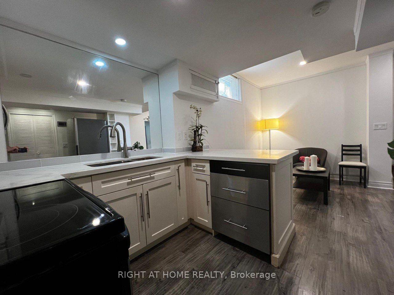 24-jondan-basemnet-crescent-markham-ontario-n13648692