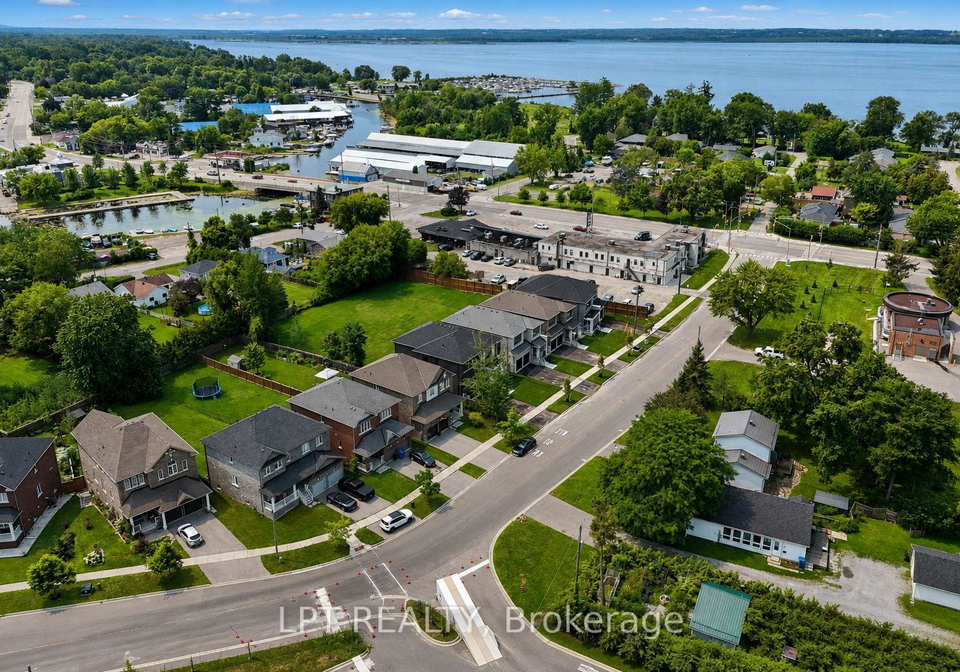 7-richmond-park-drive-georgina-ontario-n13648730