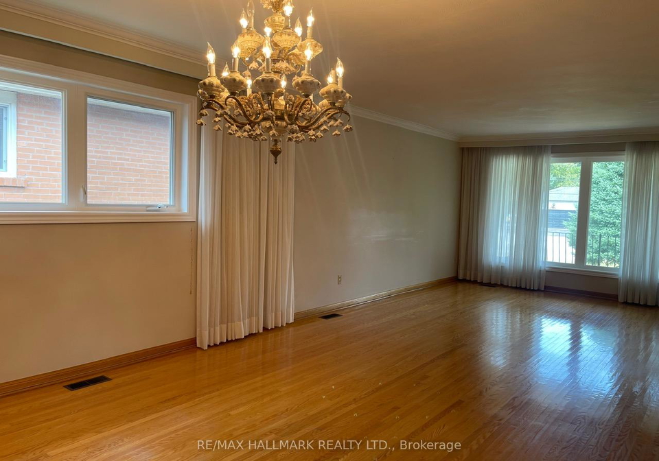 227-elgin-millsmain-floor-road-w-richmond-hill-ontario-n13648896