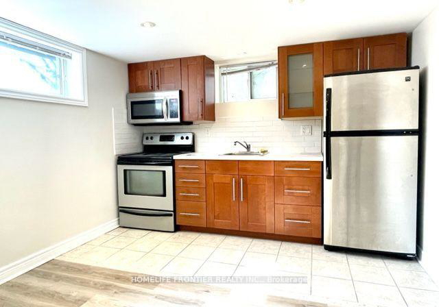 981-davis-drive-newmarket-ontario-n13648994