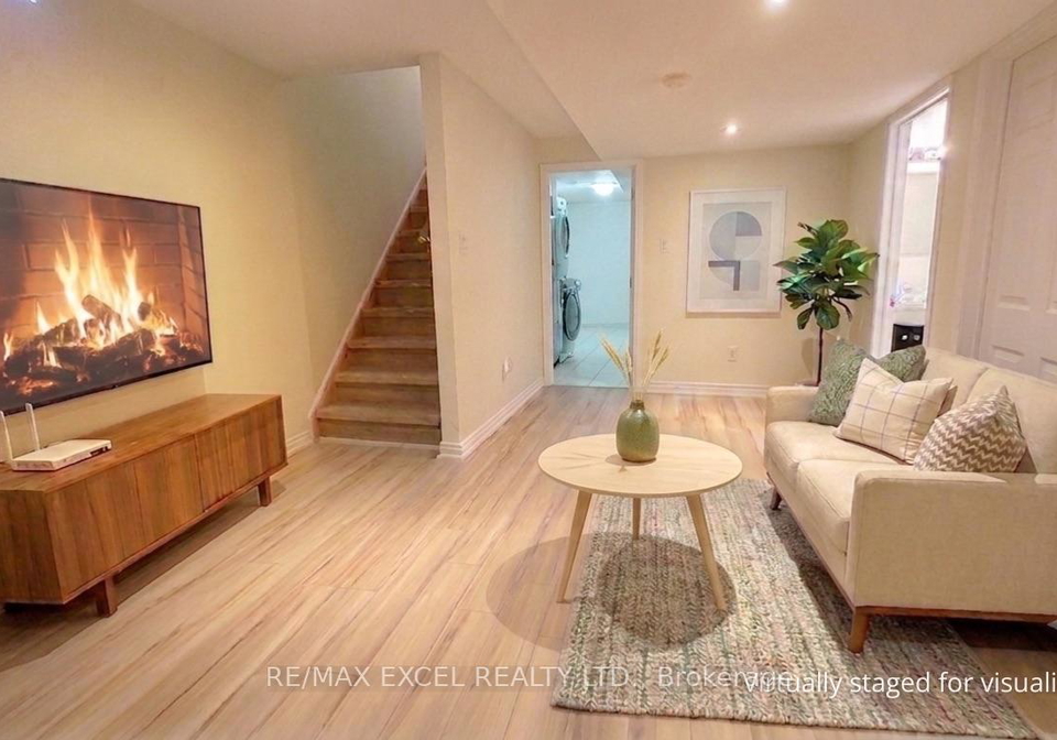 101-sunway-square-markham-ontario-n13649454