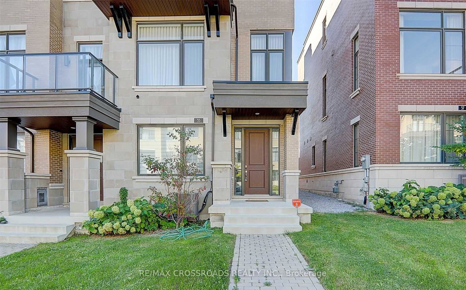 35-carrville-woods-circle-vaughan-ontario-n13649688
