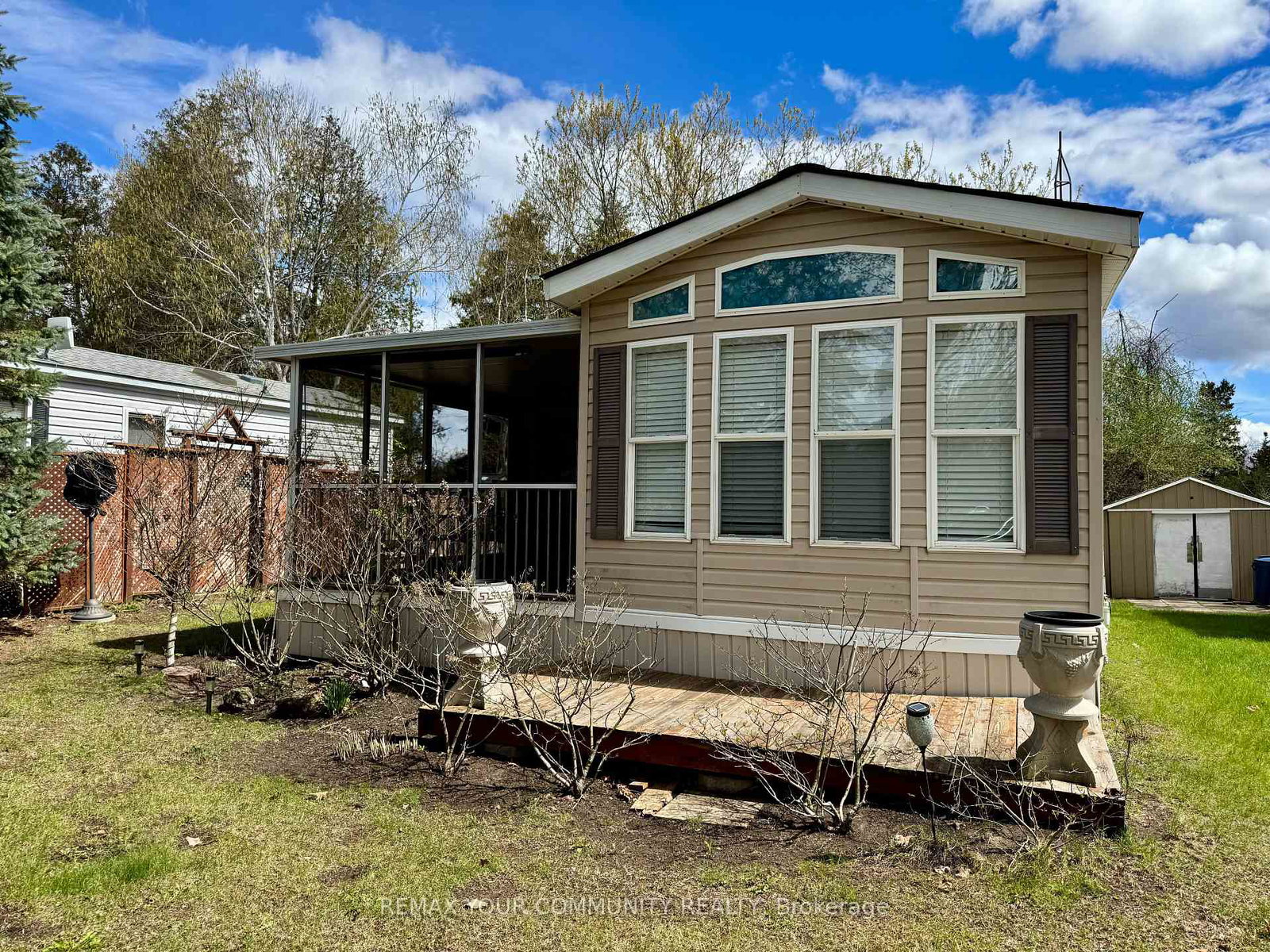 285-crydermans-side-road-georgina-ontario-n13649922