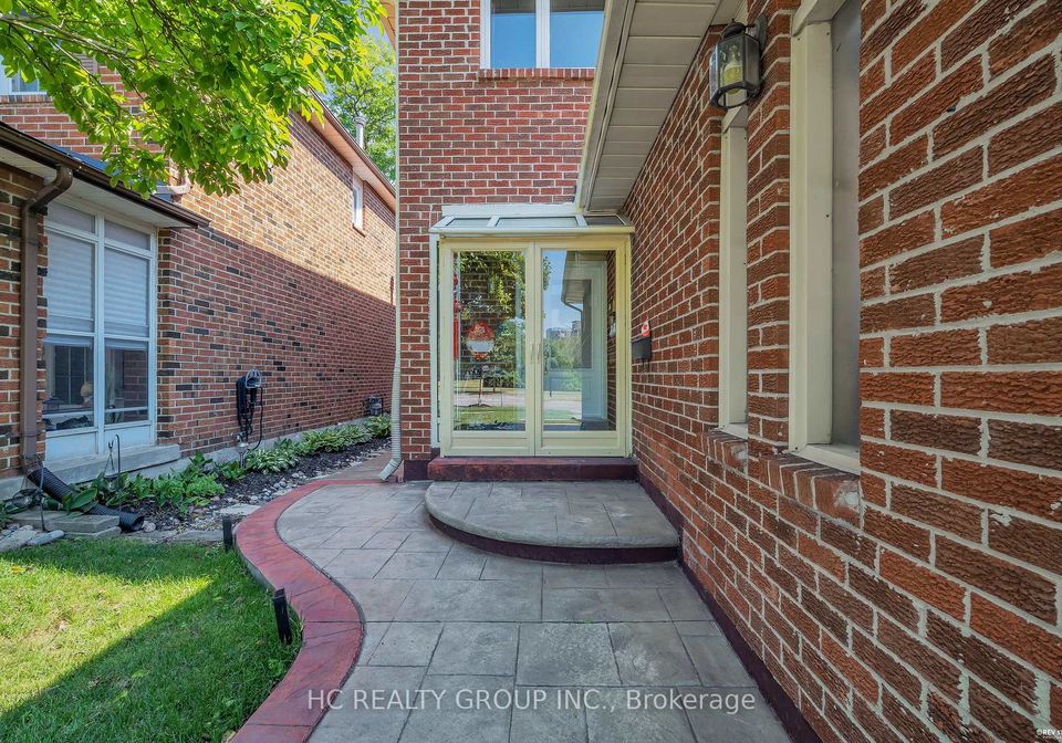 17-pugsley-avenue-richmond-hill-ontario-n13649926
