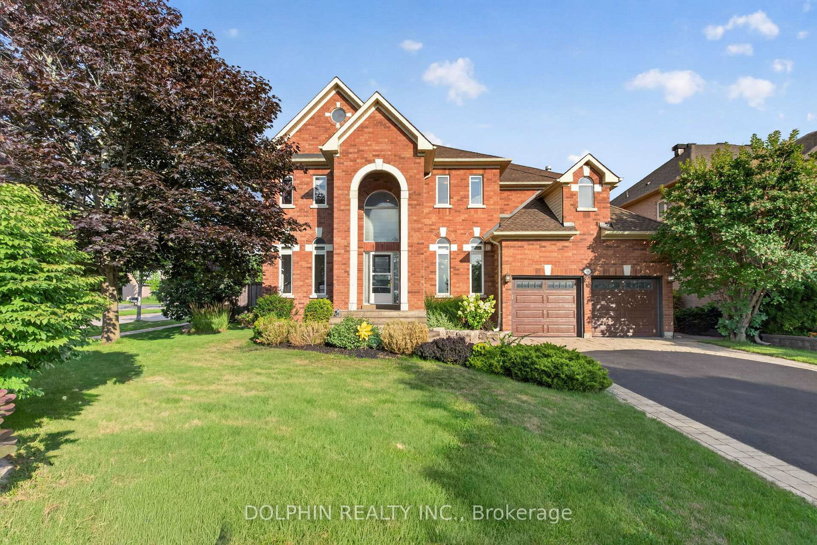 735-foxcroft-boulevard-newmarket-ontario-n13650760